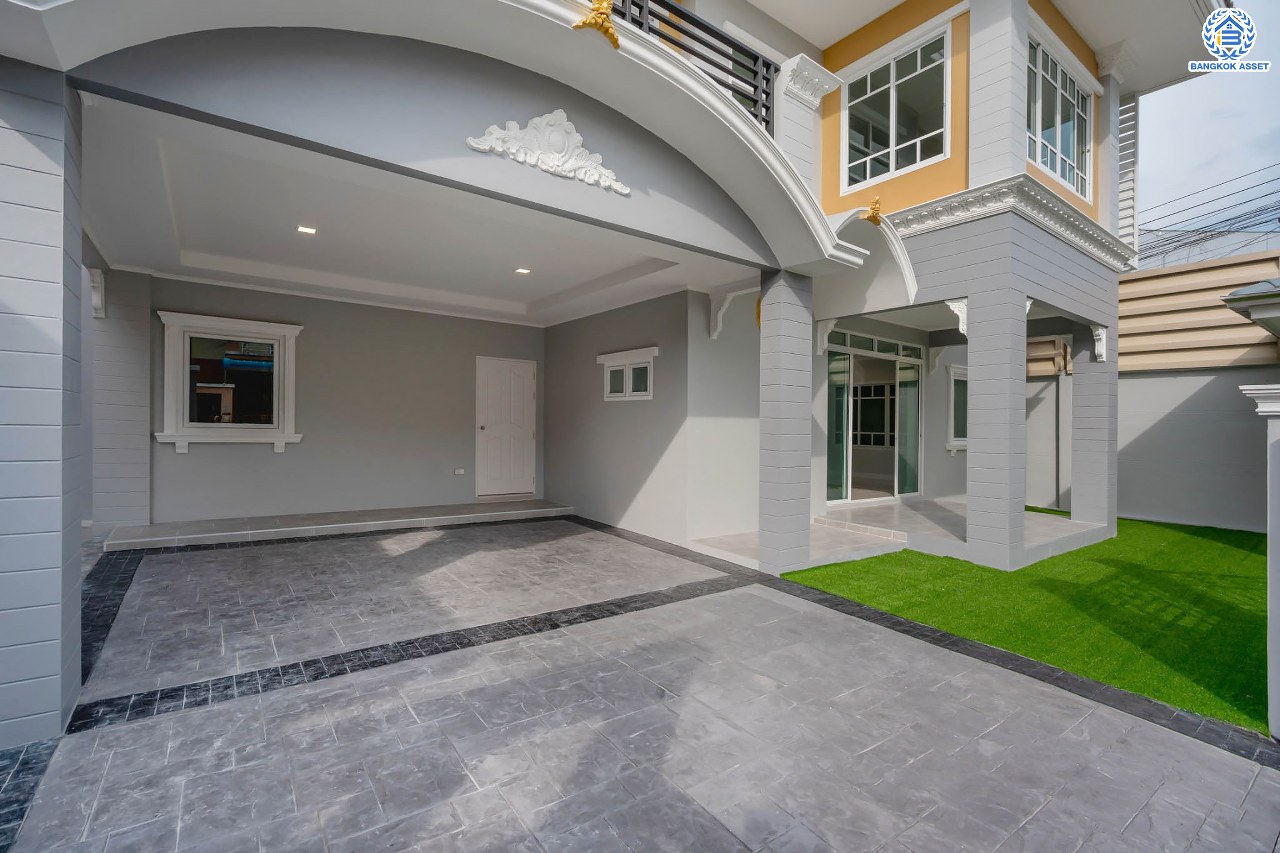 บ้านมือสองตกแต่งใหม่ ทำเลโซนเมือง! หลังมุม ม.ปัญฐิญา1 พระราม5 ตกแต่งดีไซน์ทันสมัย เนื้อที่ 55.5 ตร.ว. หลังใหญ่พร้อมอยู่ ฟังก์ชัน 3 ห้องนอน 3 ห้องน้ำ 2 ที่จอดรถ พร้อมเรือนรับรอง ทำเลศักยภาพ เชื่อมต่อถนนหลายสาย ใกล้รถไฟฟ้า "สถานีแยกติวานนท์"